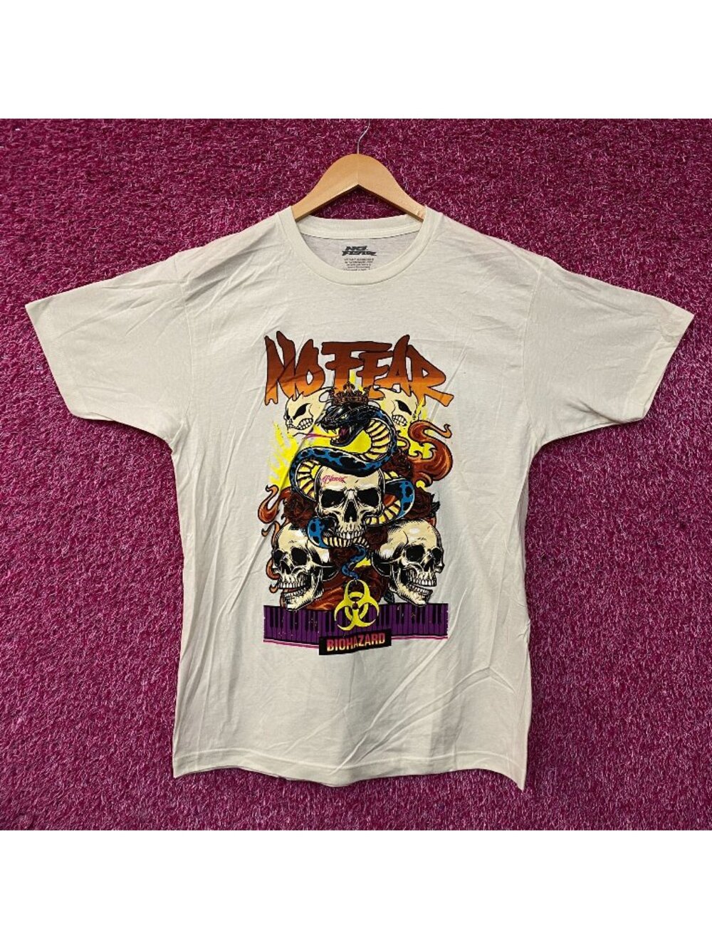 No Fear Biohazard Skulls, Snakes & Flames Graphic T-Shirt Large